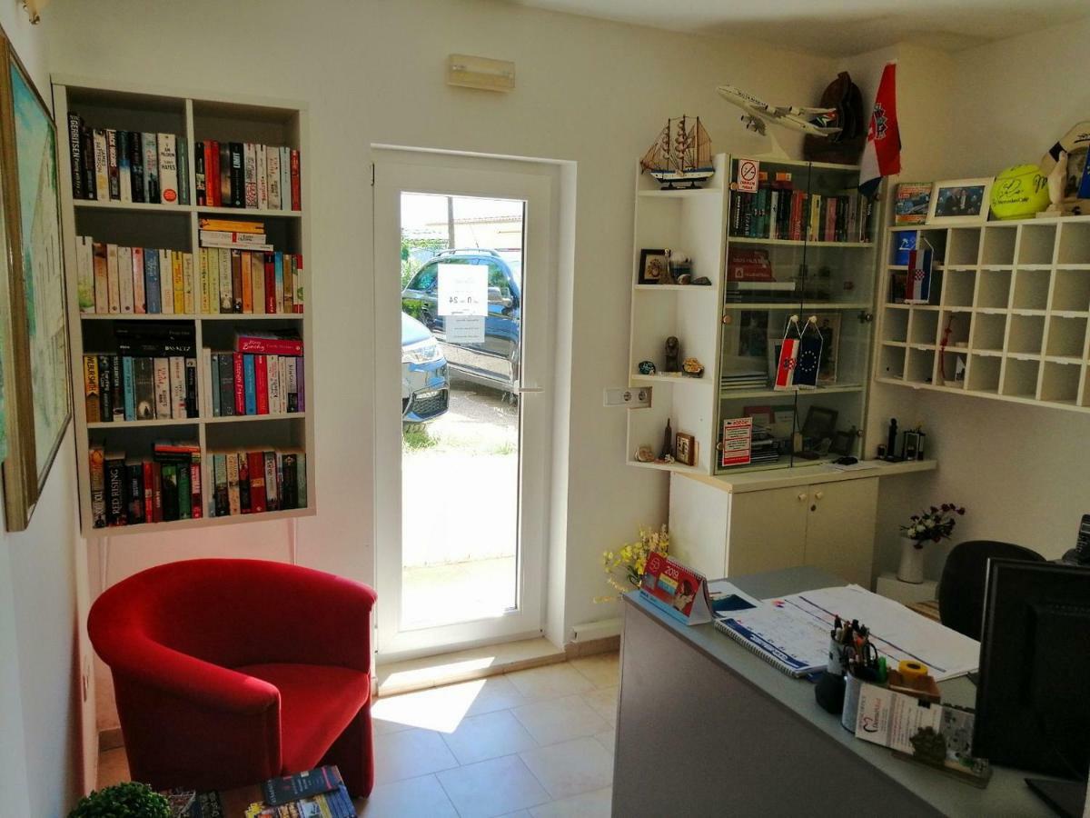 Apartments Villa Jadranka Marusici  Zewnętrze zdjęcie